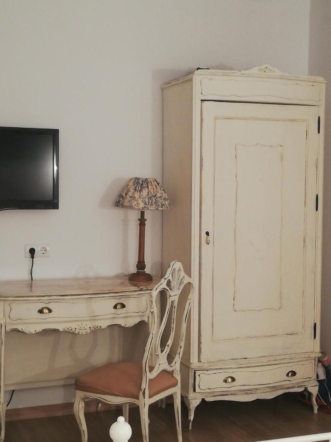 Hostal El Lugar De La Mancha Argamasilla de Alba Екстериор снимка